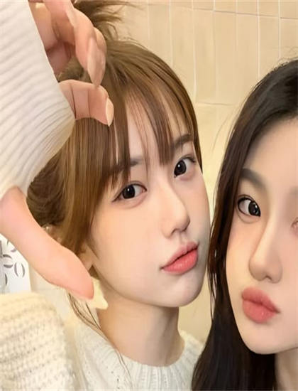 提名影片：《一代女皇艳史》色彩运用解析：色调选择与情绪表达分析