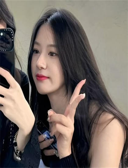 《舞动人妻》叙事手法解析：时间线安排与视角切换技巧探讨